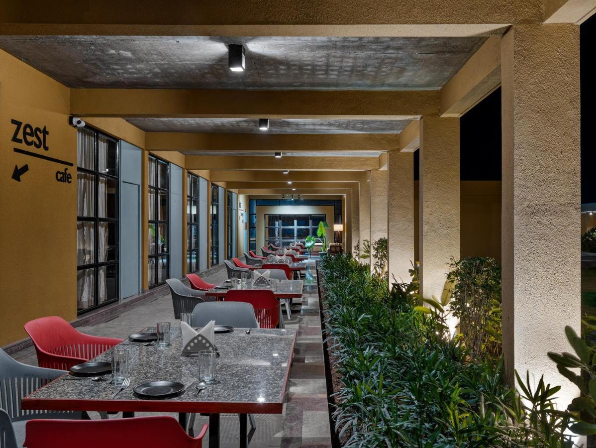 Hotel Mayur Express Sangamner Exteriér fotografie